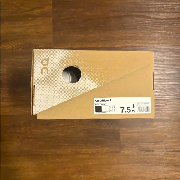 On Cloudflyer 5 - Picture 5 of 5